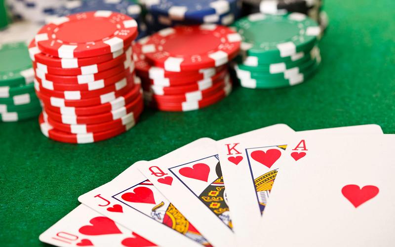Ba kĩ năng quan trọng để trở thành người chơi poker tốt